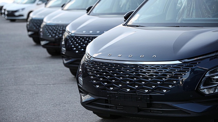 Экспорт китайских машин в Россию сократился на 56 процентов за год 